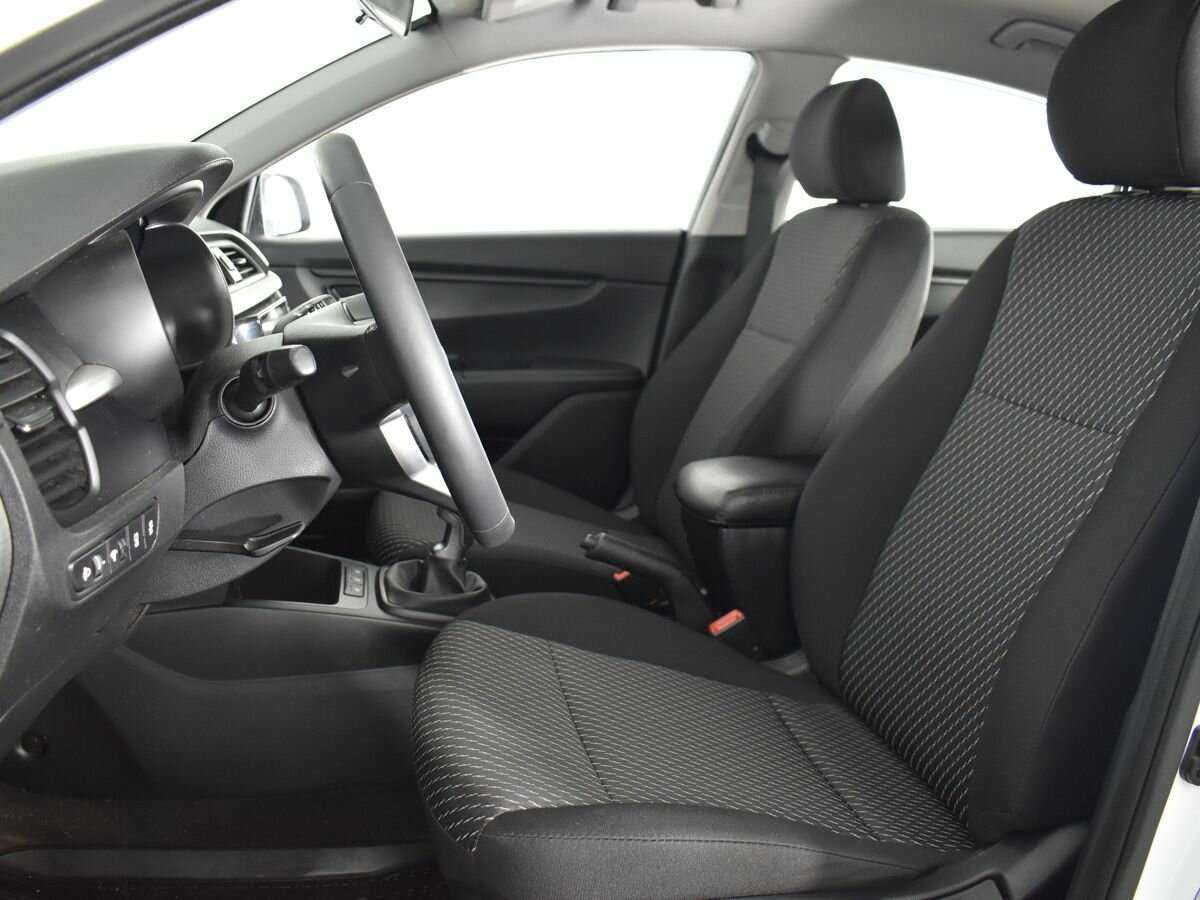 Купить Kia Rio, 2019, 43 246 км.. Фото: #7