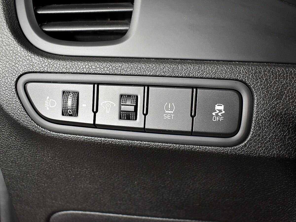 Купить Kia Rio, 2018, 23 458 км.. Фото: #15