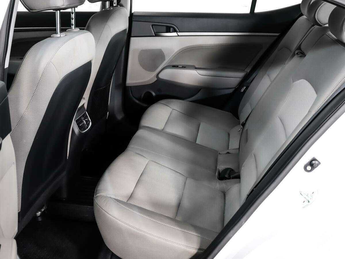 Купить Hyundai Elantra, 2017, 112 000 км.. Фото: #9