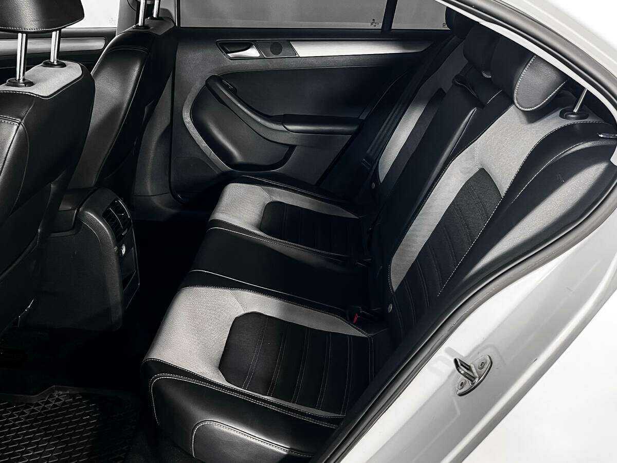 Купить Volkswagen Jetta, 2013, 160 821 км.. Фото: #9