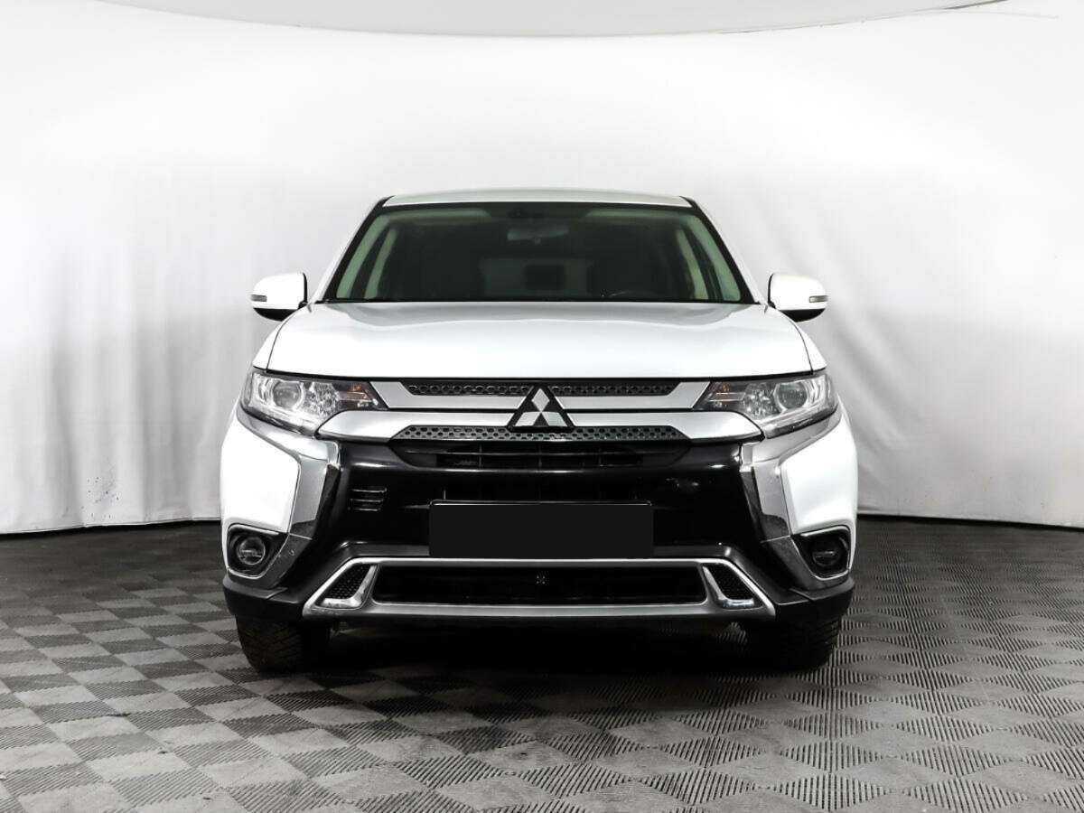 Купить Mitsubishi Outlander, 2018, 92 560 км.. Фото: #1