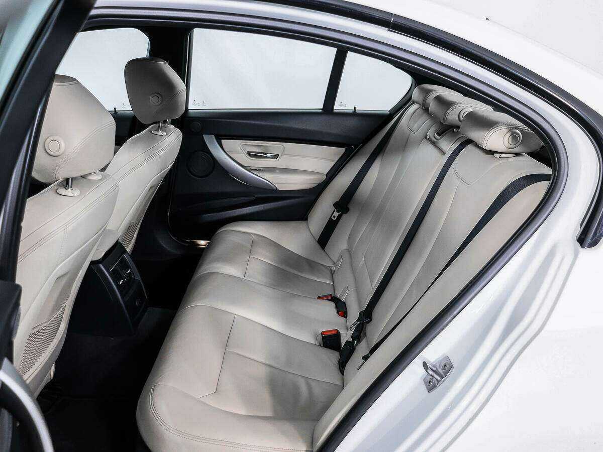 Купить BMW 3 серии, 2015, 157 892 км.. Фото: #7