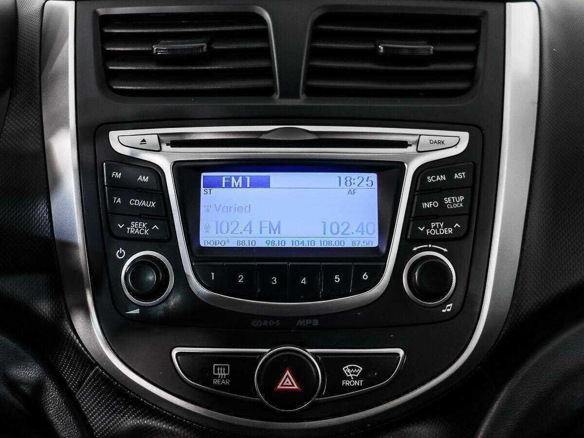 Купить Hyundai Solaris, 2014, 127 255 км.. Фото: #11