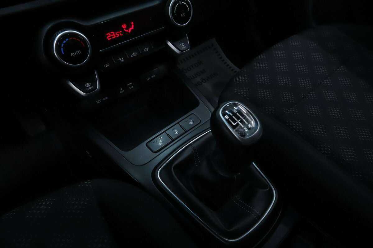 Купить Kia Rio, 2019, 86 000 км.. Фото: #14