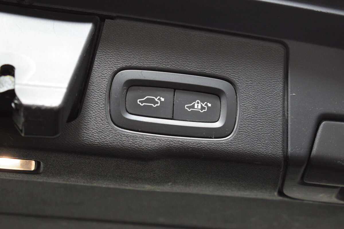 Купить Volvo XC60, 2020, 131 511 км.. Фото: #6