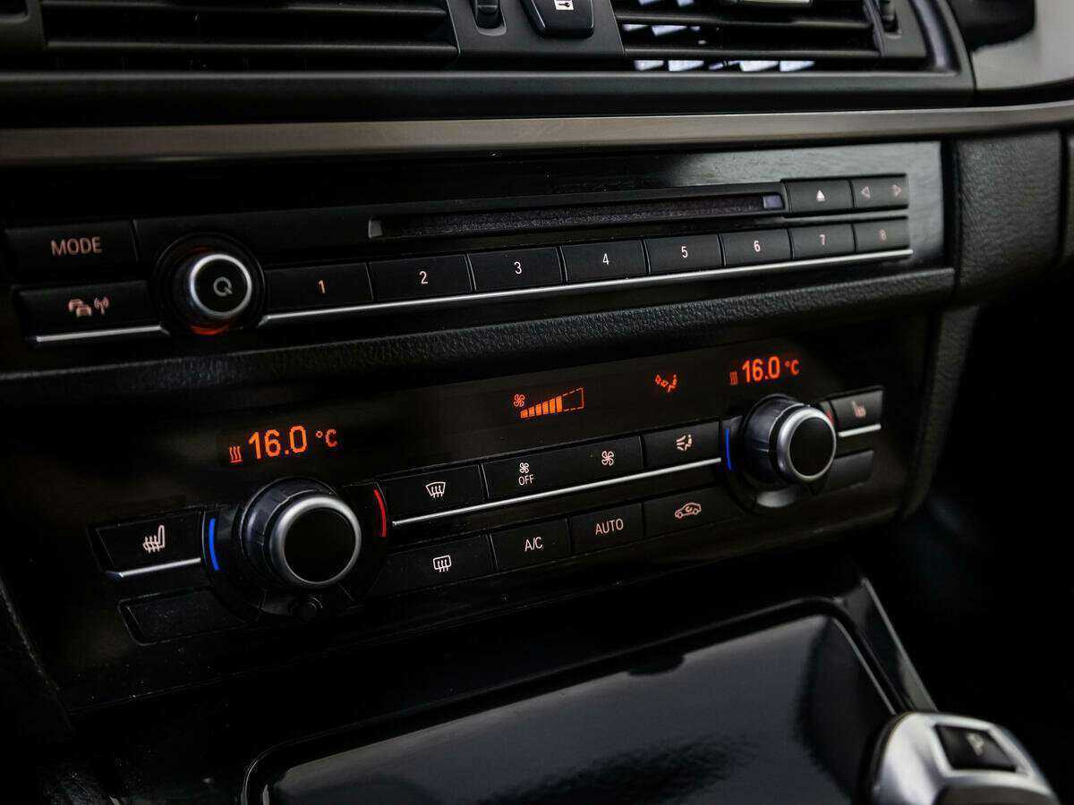 Купить BMW 5 серии, 2014, 199 283 км.. Фото: #11