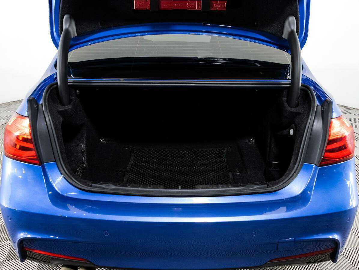 Купить BMW 3 серии, 2017, 179 232 км.. Фото: #19