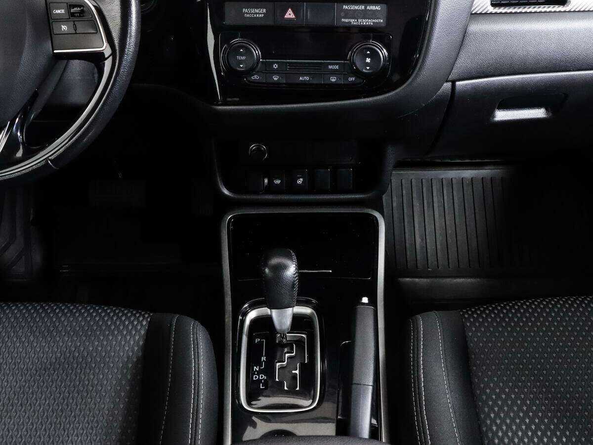 Купить Mitsubishi Outlander, 2018, 203 347 км.. Фото: #10