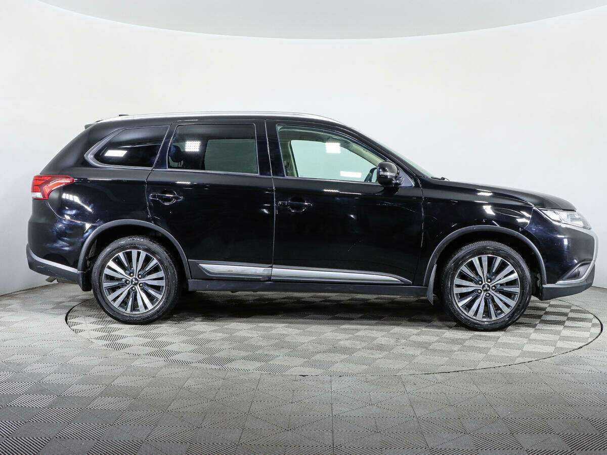 Купить Mitsubishi Outlander, 2020, 93 538 км.. Фото: #3
