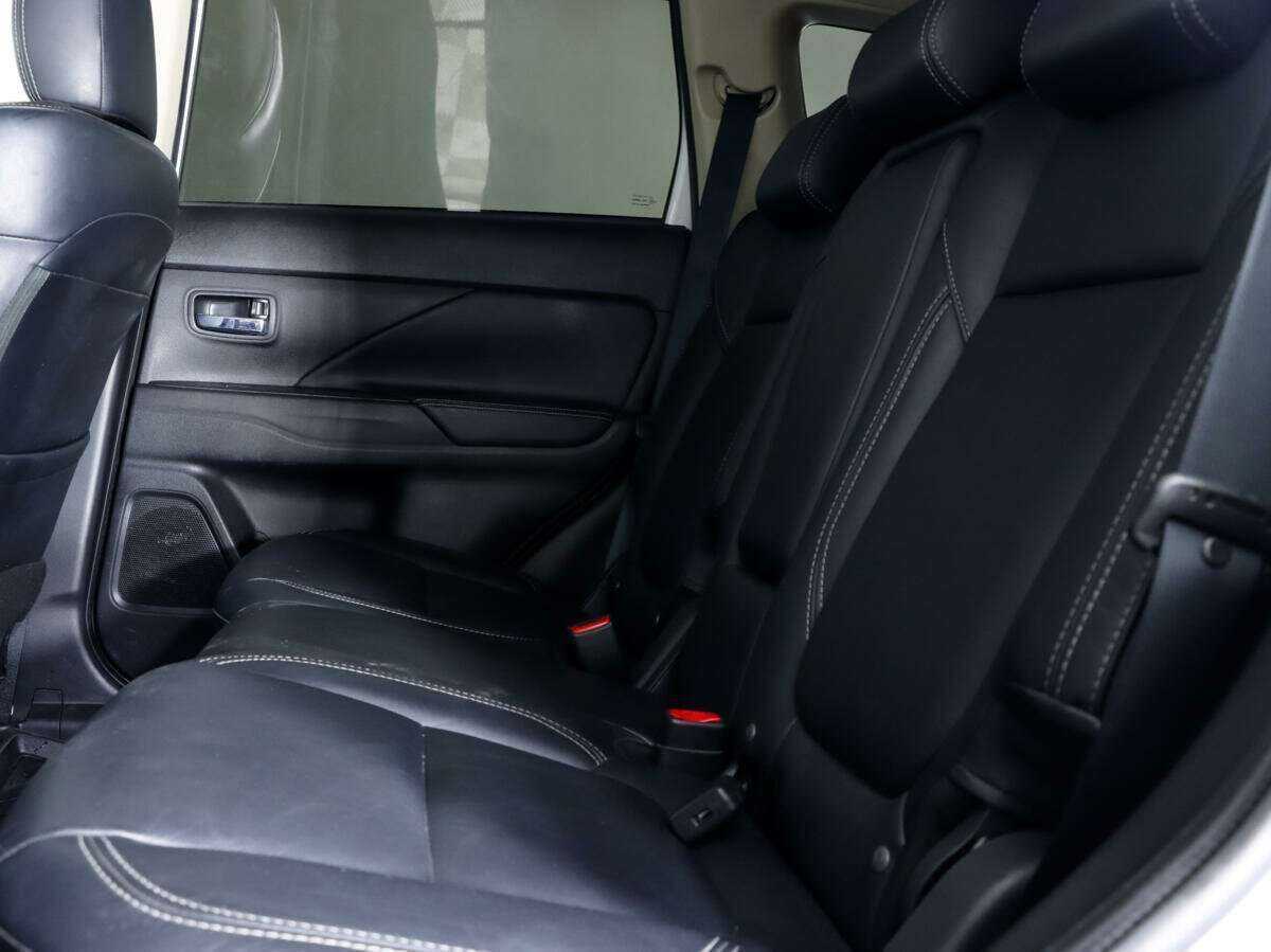 Купить Mitsubishi Outlander, 2021, 55 300 км.. Фото: #10