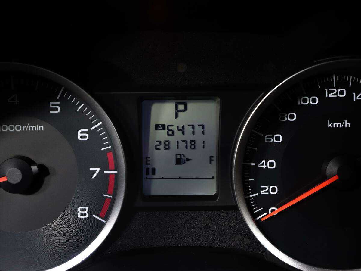 Купить Subaru XV, 2012, 281 780 км.. Фото: #16