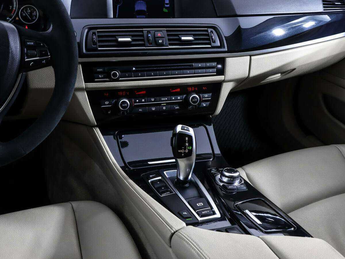Купить BMW 5 серии, 2012, 190 000 км.. Фото: #14