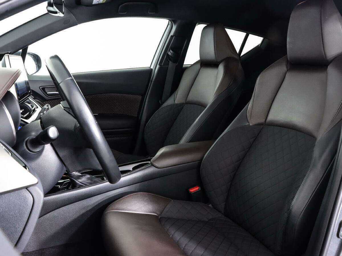 Купить Toyota C-HR, 2018, 116 084 км.. Фото: #17