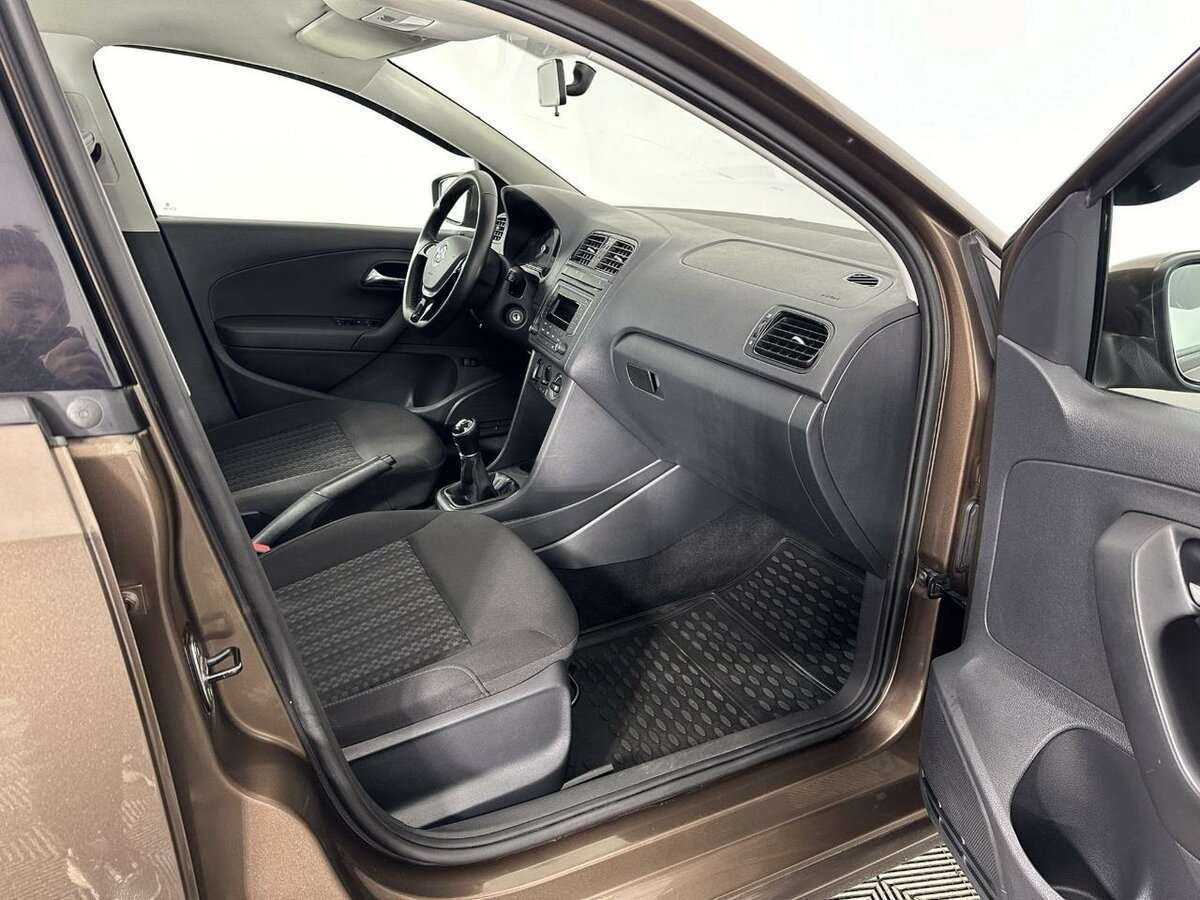 Купить Volkswagen Polo, 2016, 94 342 км.. Фото: #13