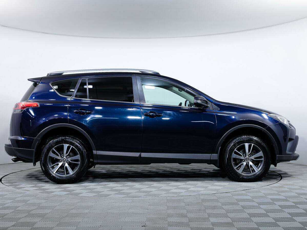 Купить Toyota RAV4, 2019, 131 593 км.. Фото: #2