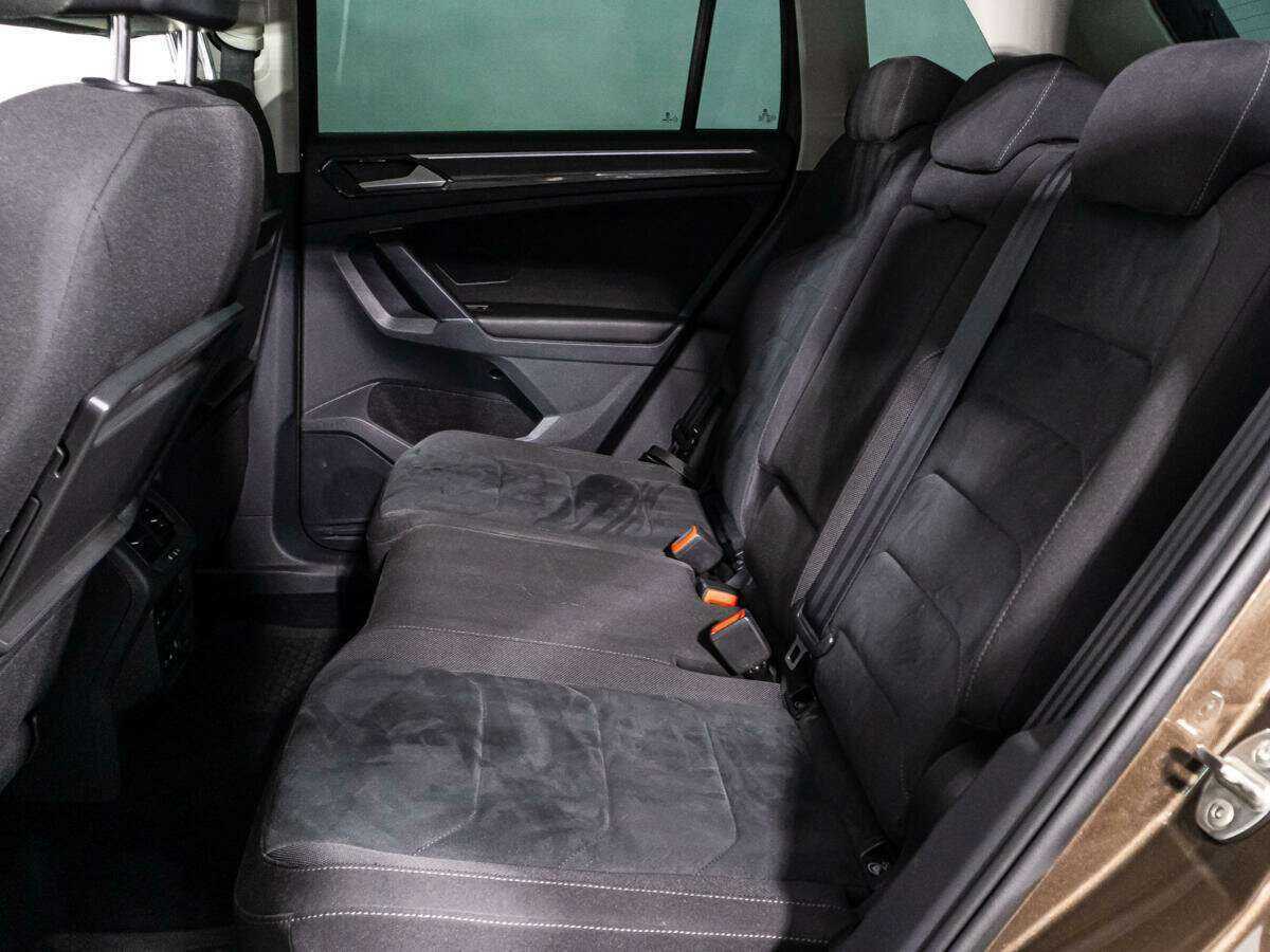 Купить Volkswagen Tiguan, 2018, 137 212 км.. Фото: #9