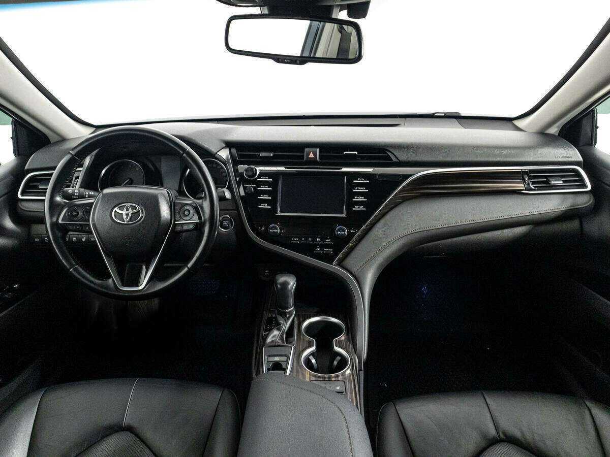 Купить Toyota Camry, 2018, 65 805 км.. Фото: #12