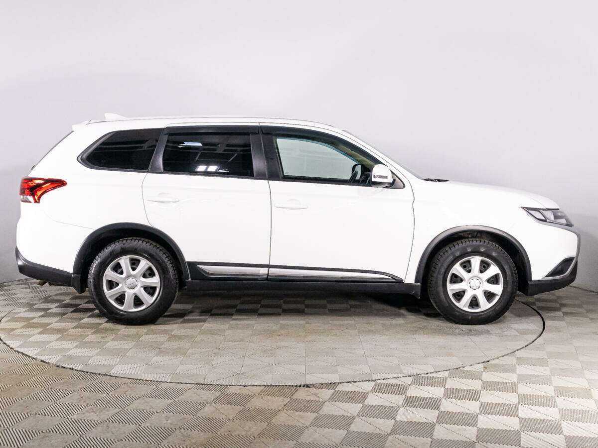 Купить Mitsubishi Outlander, 2019, 131 160 км.. Фото: #3