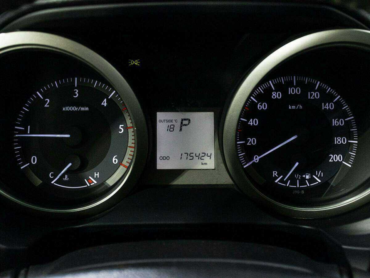 Купить Toyota Land Cruiser Prado, 2012, 175 423 км.. Фото: #10