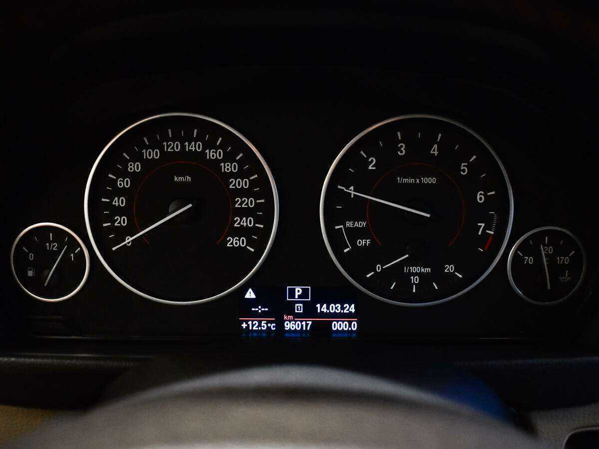 Купить BMW 3 серии, 2016, 96 016 км.. Фото: #6