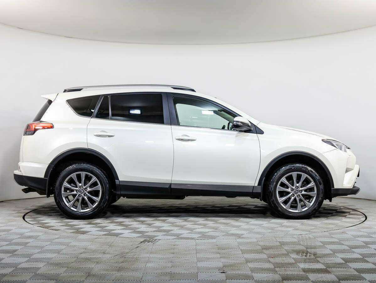 Купить Toyota RAV4, 2018, 98 863 км.. Фото: #2