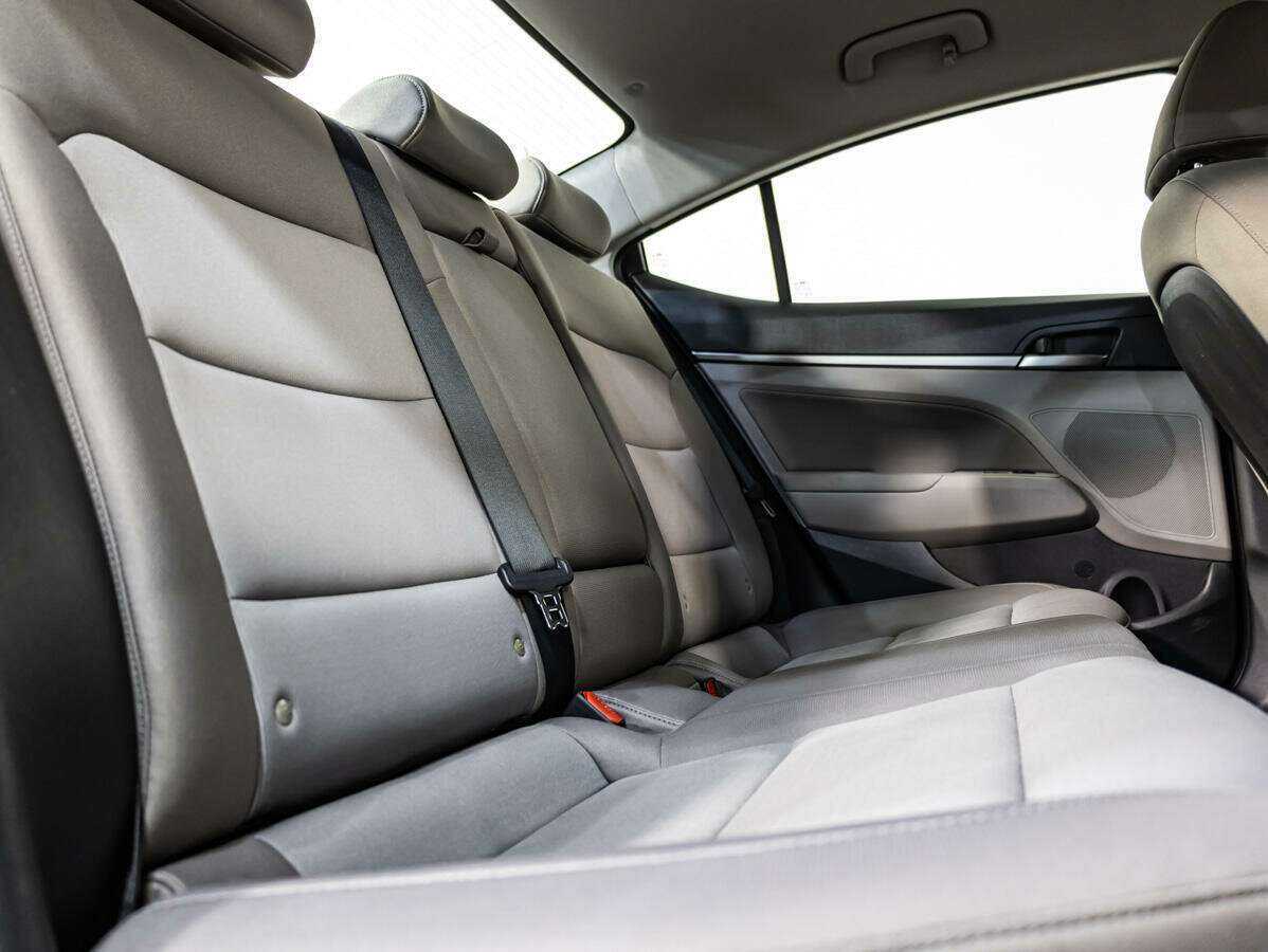 Купить Hyundai Elantra, 2018, 109 281 км.. Фото: #11