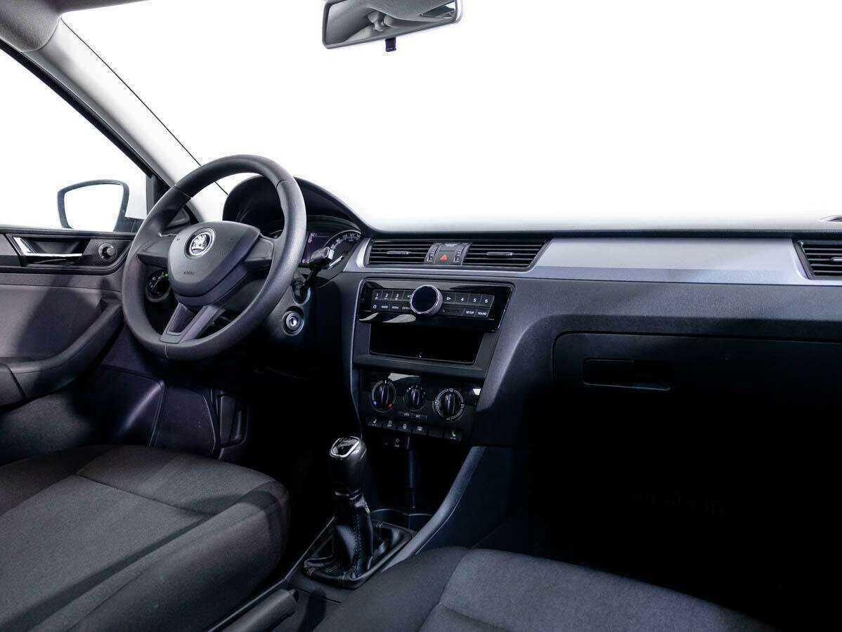 Купить Skoda Rapid, 2017, 141 688 км.. Фото: #7