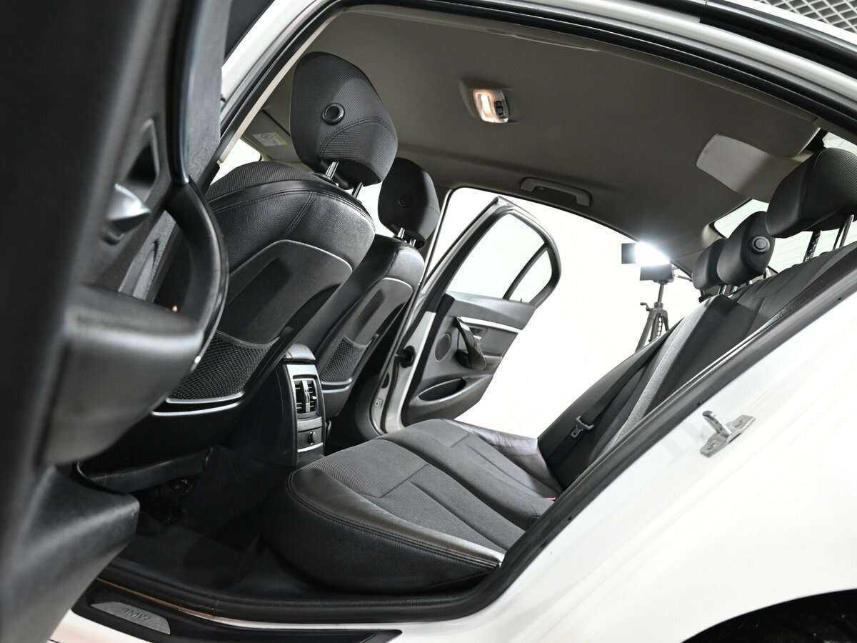 Купить BMW 3 серии, 2016, 116 000 км.. Фото: #10