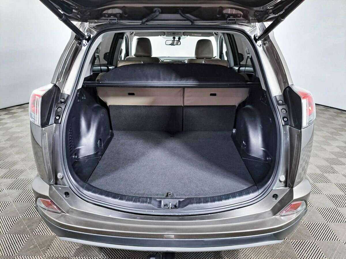 Купить Toyota RAV4, 2019, 78 100 км.. Фото: #8