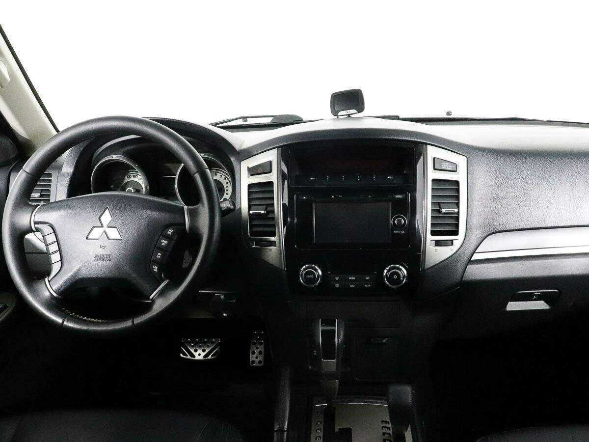 Купить Mitsubishi Pajero, 2017, 89 071 км.. Фото: #8