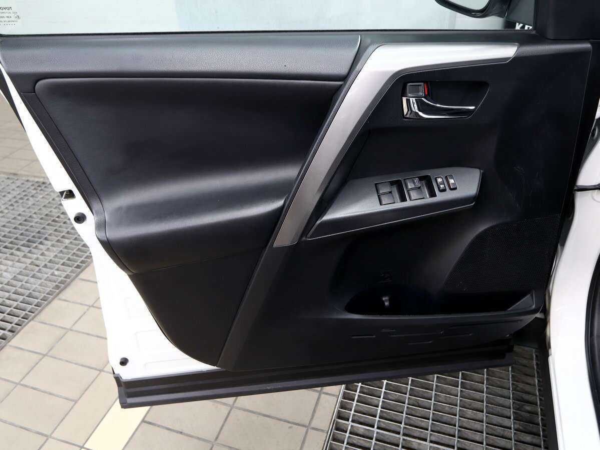 Купить Toyota RAV4, 2017, 143 000 км.. Фото: #13