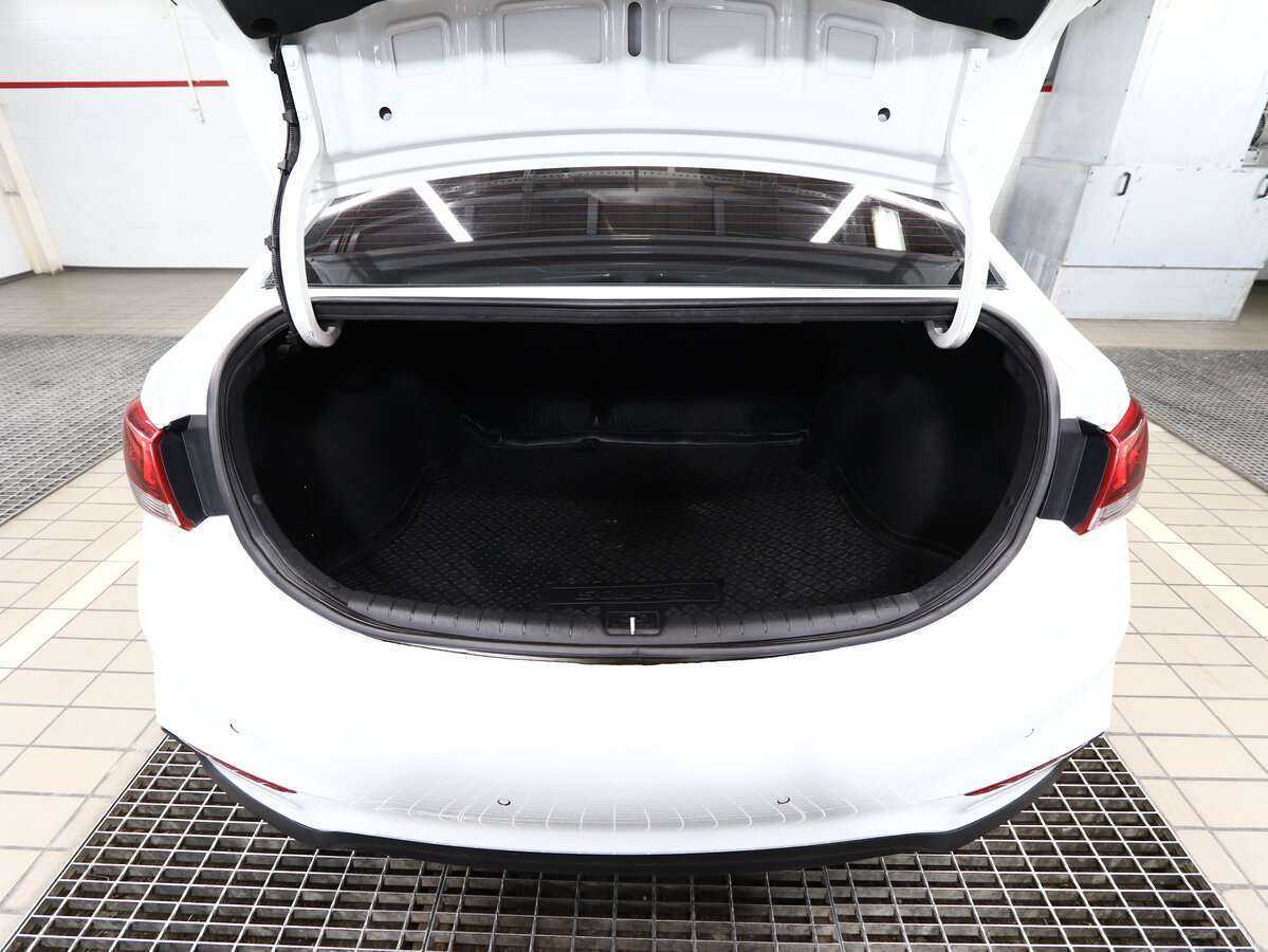 Купить Hyundai Solaris, 2018, 230 000 км.. Фото: #4