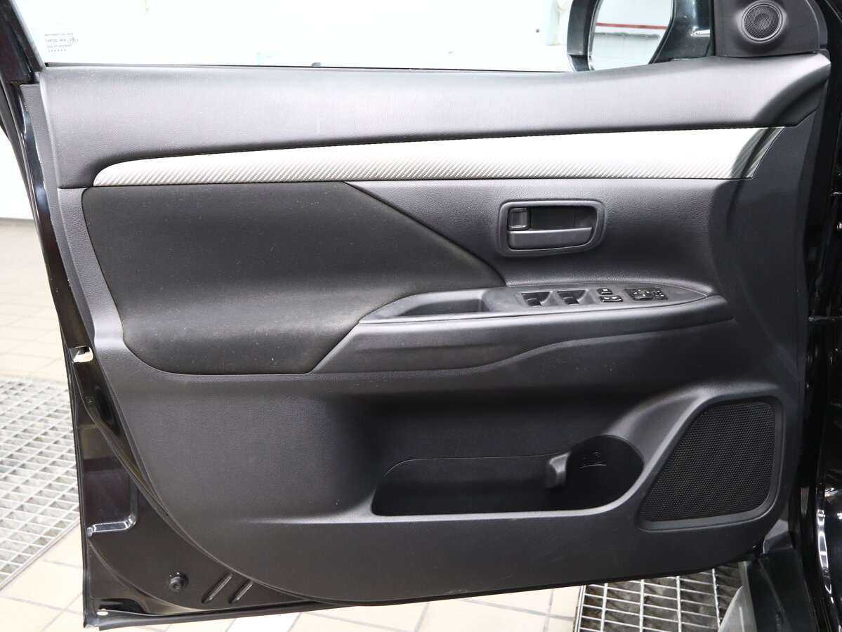 Купить Mitsubishi Outlander, 2013, 136 000 км.. Фото: #6