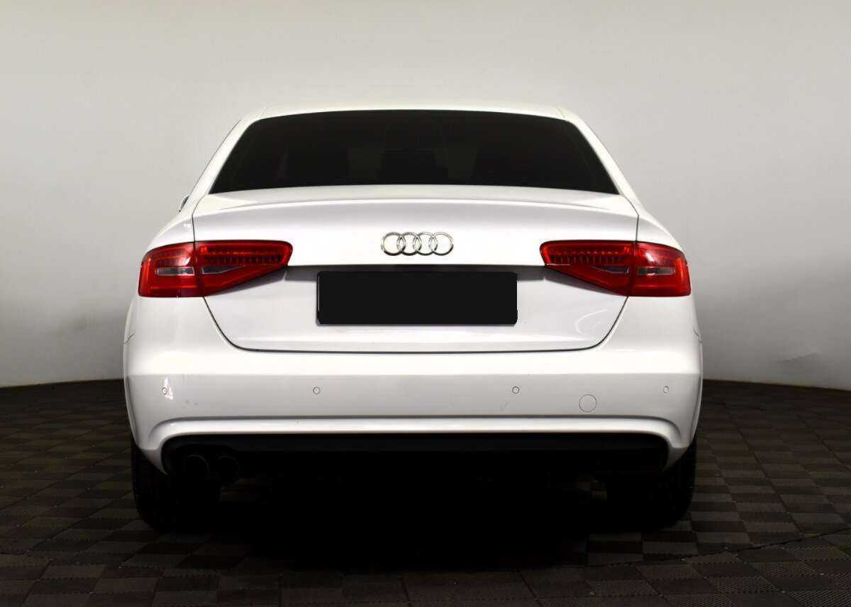 Купить Audi A4, 2012, 176 638 км.. Фото: #4