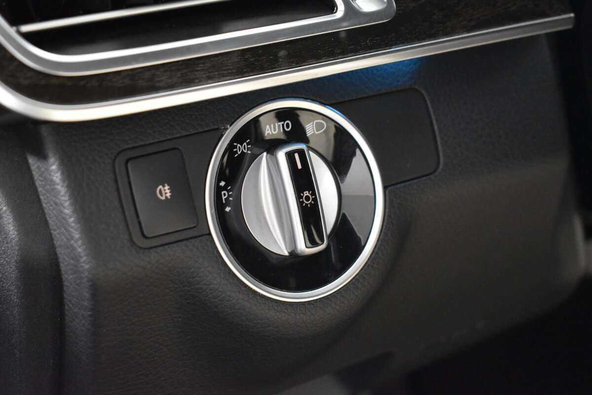 Купить Mercedes-Benz E-Класс, 2013, 184 400 км.. Фото: #11