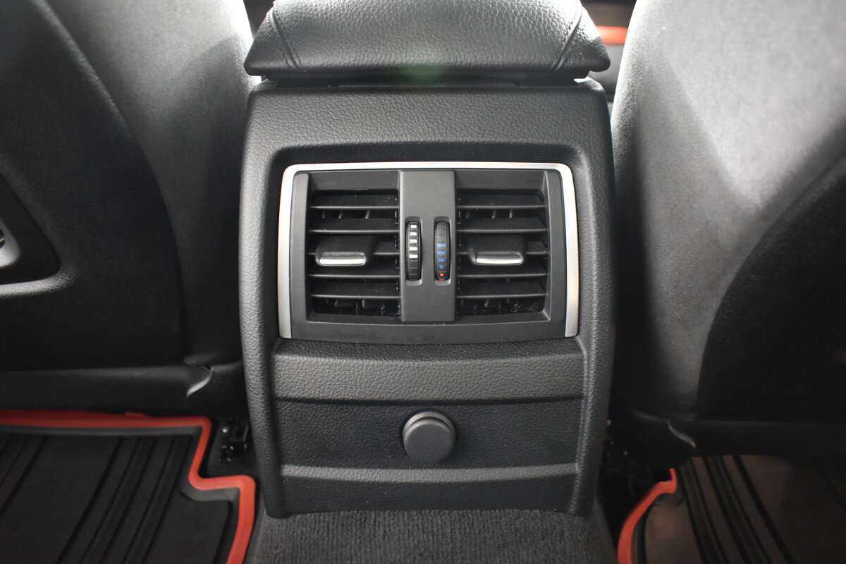 Купить BMW 3 серии, 2016, 27 000 км.. Фото: #7