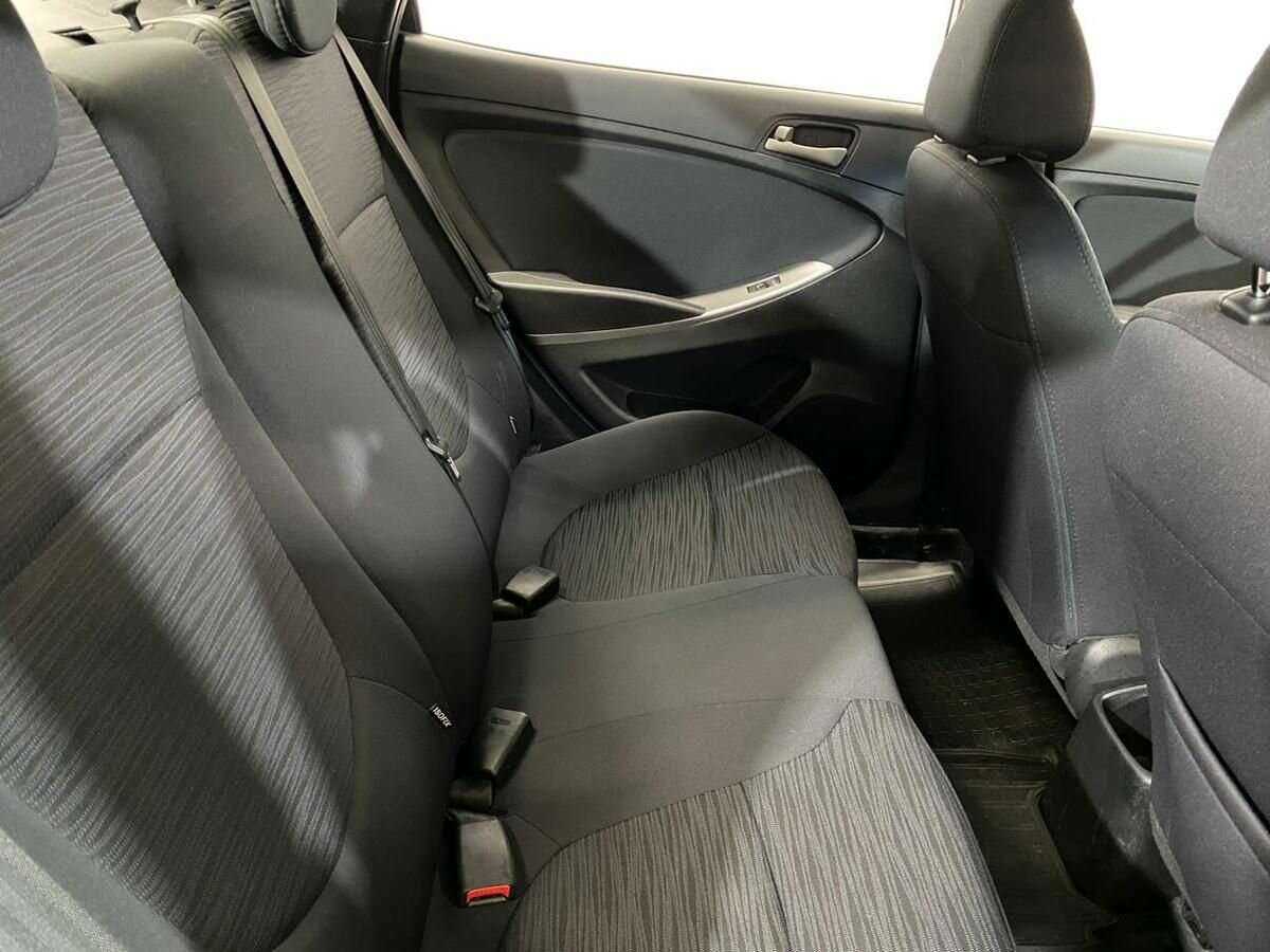 Купить Hyundai Solaris, 2015, 108 260 км.. Фото: #10