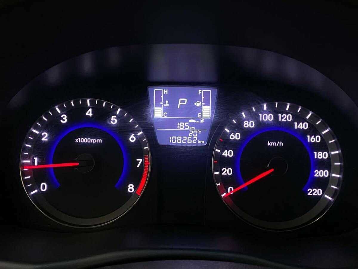 Купить Hyundai Solaris, 2015, 108 260 км.. Фото: #12