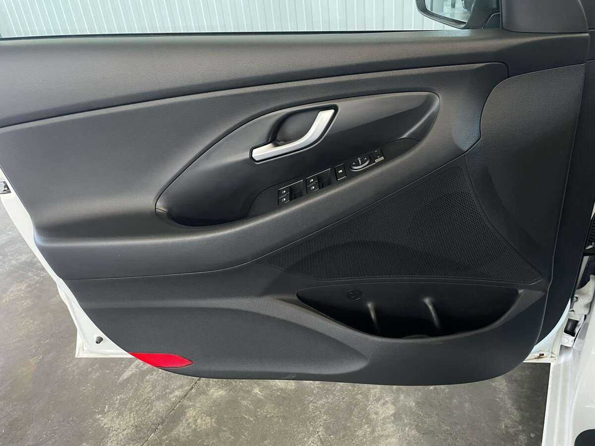Купить Hyundai i30, 2022, 48 101 км.. Фото: #18