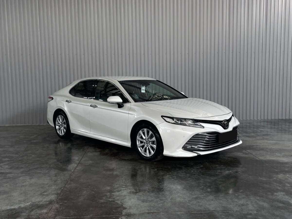 Купить Toyota Camry, 2018, 120 727 км.. Фото: #2