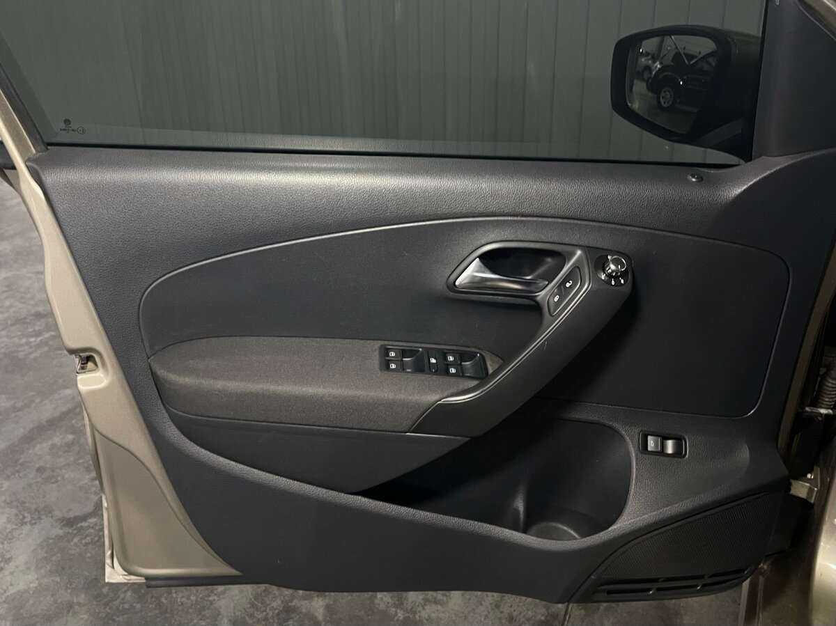 Купить Volkswagen Polo, 2017, 100 072 км.. Фото: #18