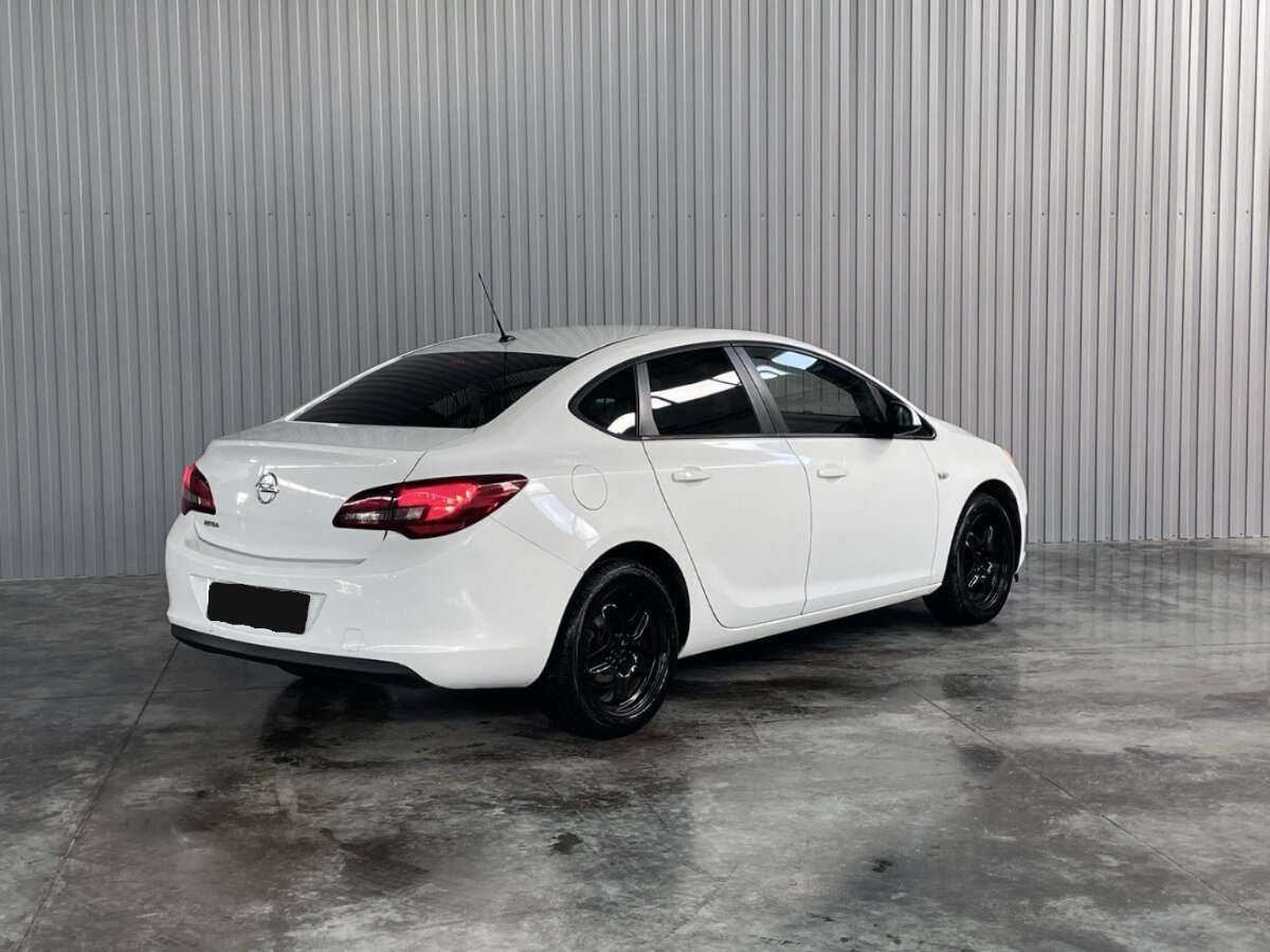 Купить Opel Astra, 2013, 205 254 км.. Фото: #4