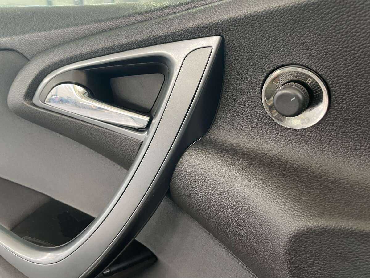 Купить Opel Astra, 2012, 186 521 км.. Фото: #18