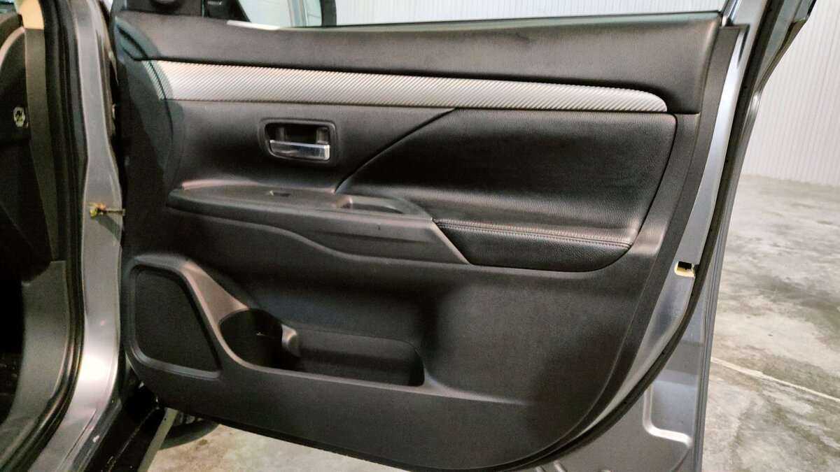 Купить Mitsubishi Outlander, 2012, 169 083 км.. Фото: #16