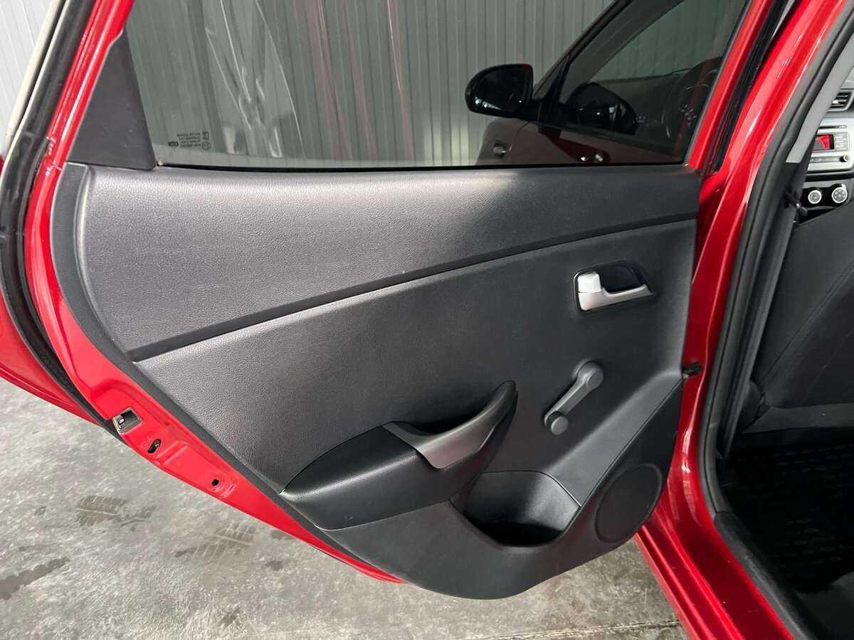 Купить Kia Rio, 2015, 149 468 км.. Фото: #15