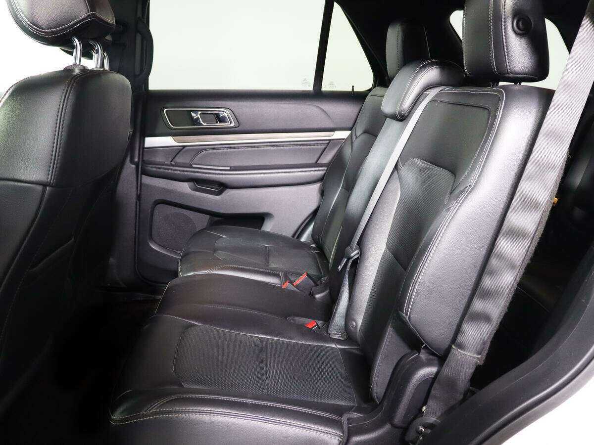 Купить Ford Explorer, 2016, 128 003 км.. Фото: #7