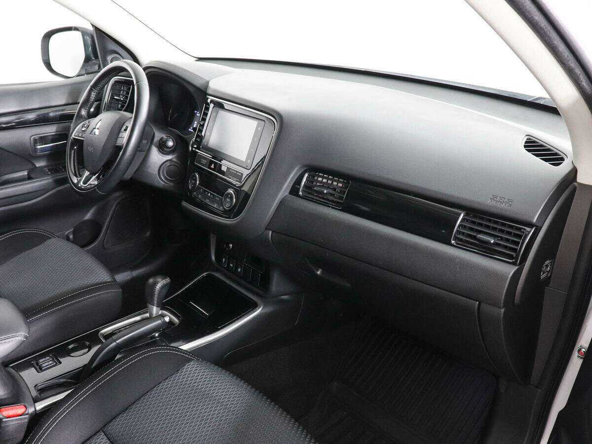 Купить Mitsubishi Outlander, 2019, 91 367 км.. Фото: #9