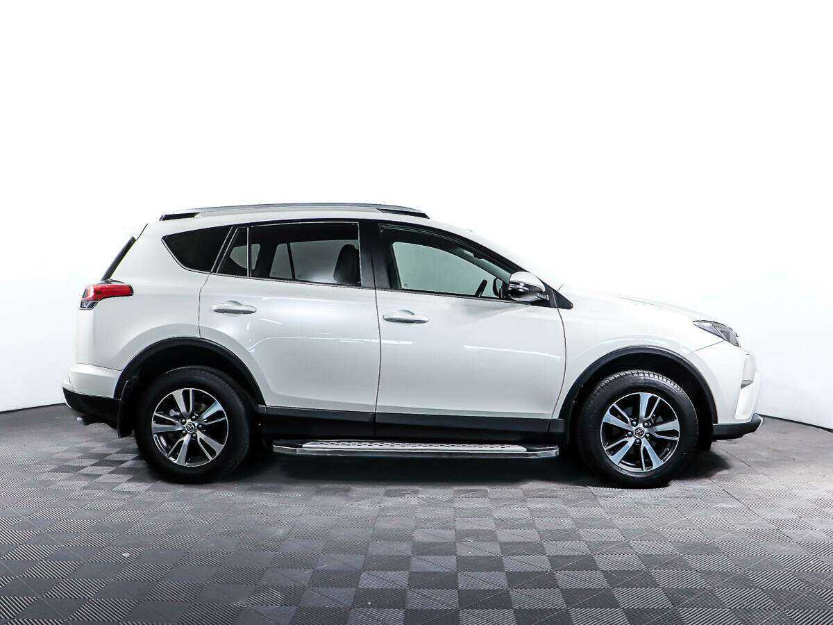 Купить Toyota RAV4, 2018, 45 900 км.. Фото: #3
