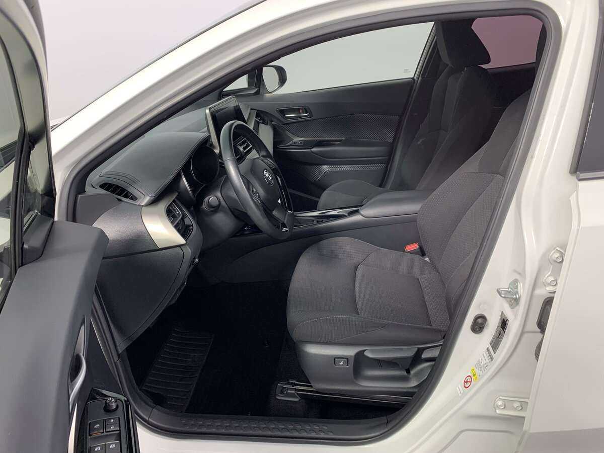 Купить Toyota C-HR, 2019, 91 103 км.. Фото: #13