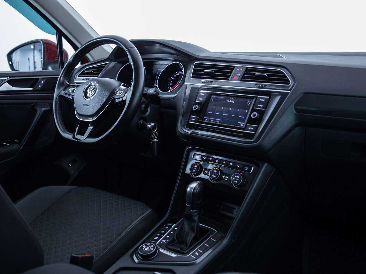 Купить Volkswagen Tiguan, 2017, 77 147 км.. Фото: #10